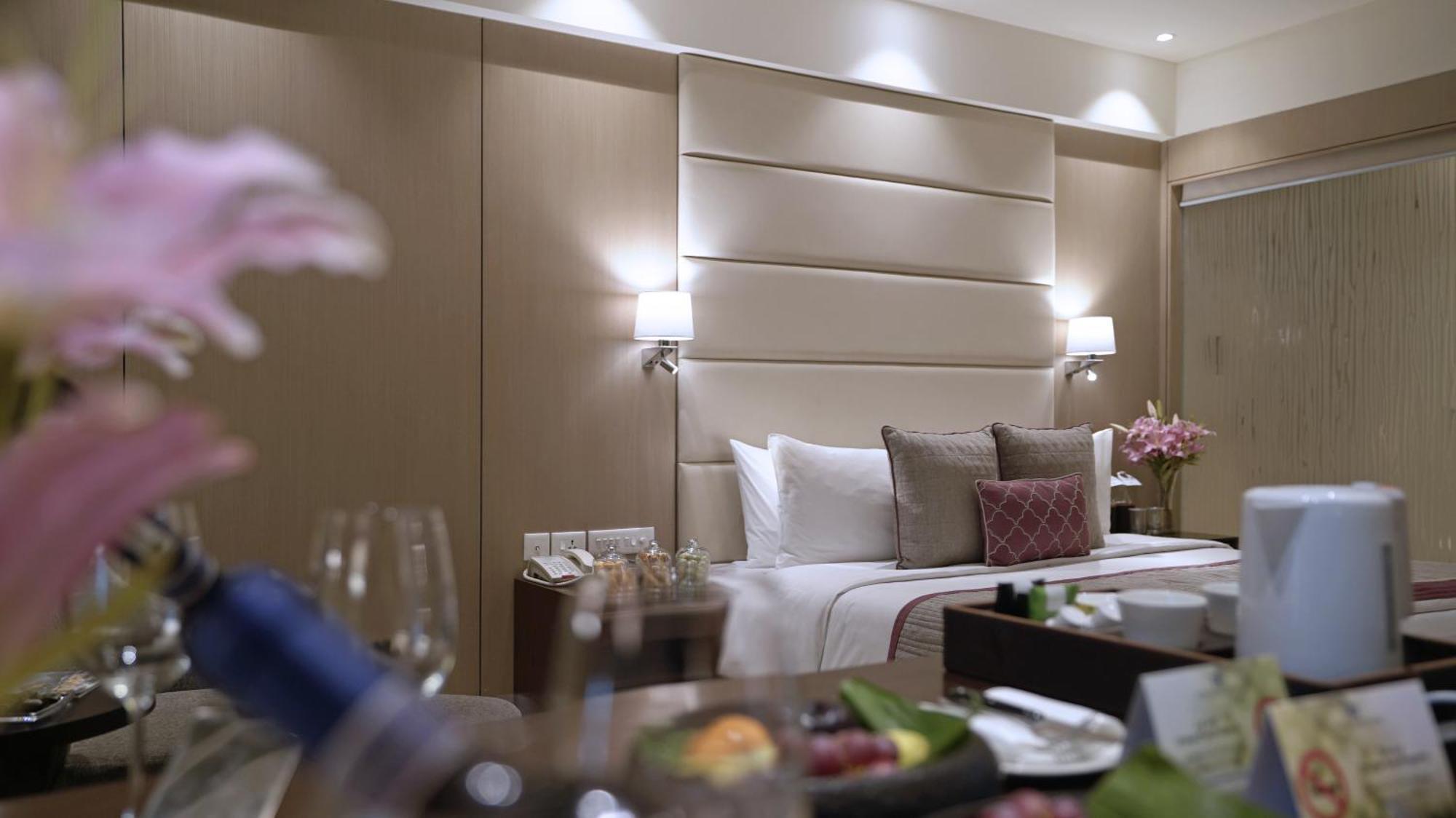 Jaypee Siddharth Hotel 5*